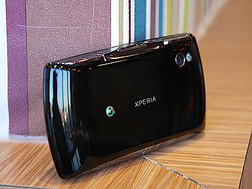 xperia play dos