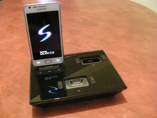 station multichargeur idapt avec samsung galaxy s2