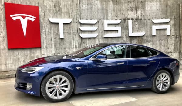 tesla-S